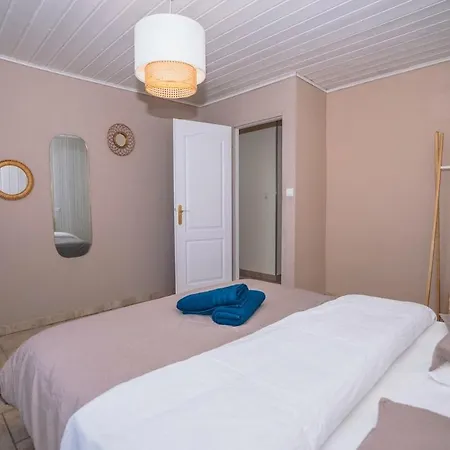 Et A Apartment Goudargues